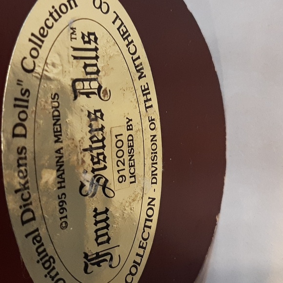 Dickens "FOUR SISTERS DOLLS" - Picture 2 of 4